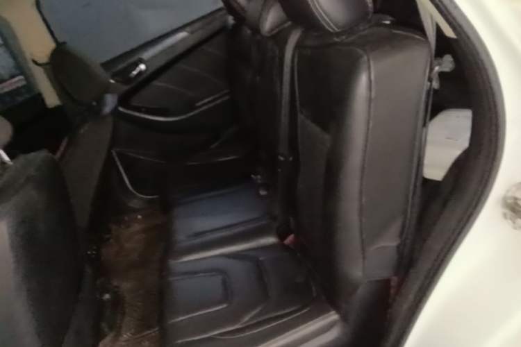Used Dongfeng Fengon 580 2017 1.5T Manual Luxury Model Left Rear Seat