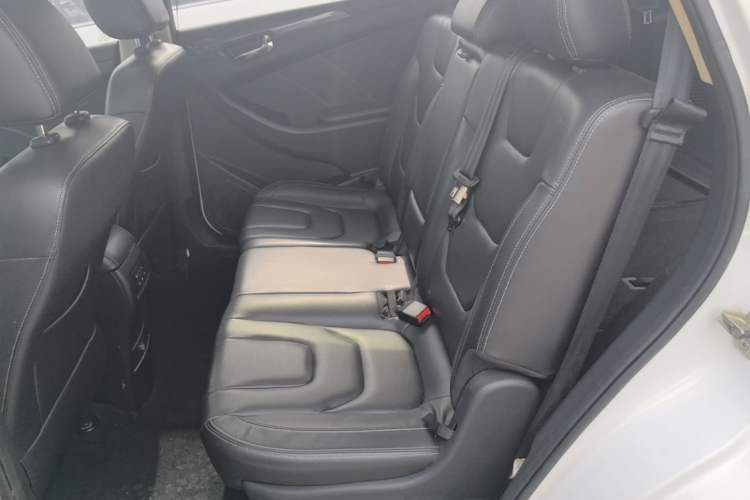 Used Dongfeng Fengon 580 2017 1.5T CVT Luxury Model Left Rear Seat