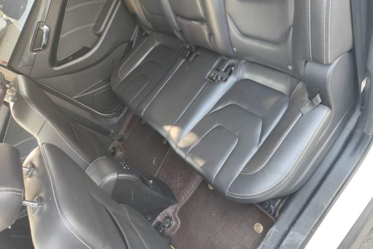 Used Dongfeng Fengon 580 2017 1.5T CVT Luxury Model Left Rear Seat