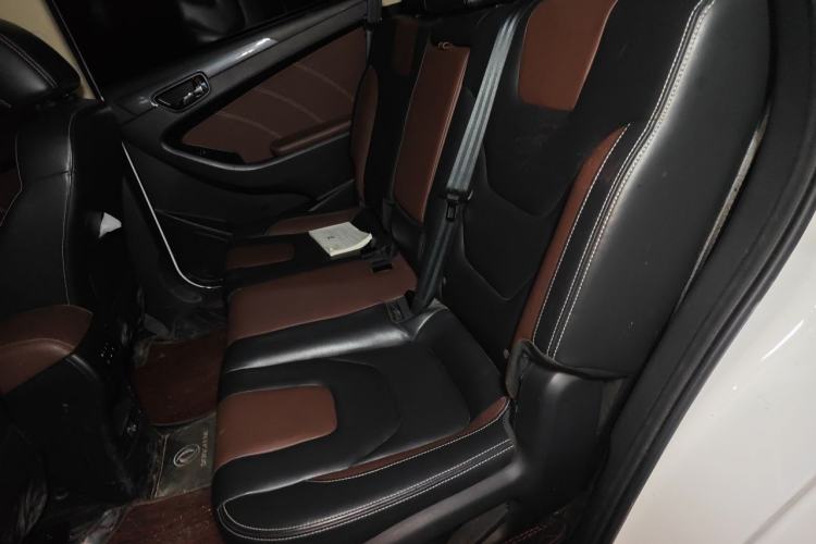 Used Dongfeng Fengon 580 2017 1.5T Manual Luxury Model Left Rear Seat