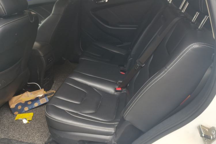 Used Dongfeng Fengon 580 2017 1.8L Manual Comfort Model Left Rear Seat