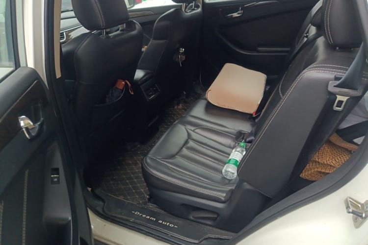 Used Dongfeng Fengon 580 2017 1.5T CVT Smart Style Model Left Rear Seat