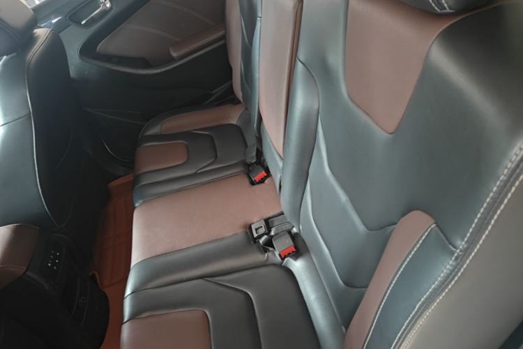 Used Dongfeng Fengon 580 2017 1.5T CVT Luxury Model Left Rear Seat