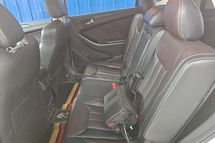 Used Dongfeng Fengon 580 2017 1.5T CVT Smart Connectivity Model Left Rear Seat