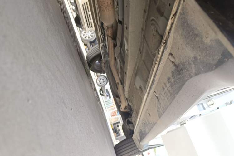 Used Dongfeng Fengon 580 2017 1.5T CVT Luxury Model Left Side Sill