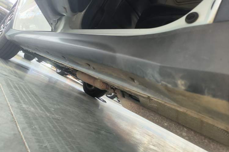 Used Dongfeng Fengon 580 2017 1.5T Manual Luxury Model Left Side Sill