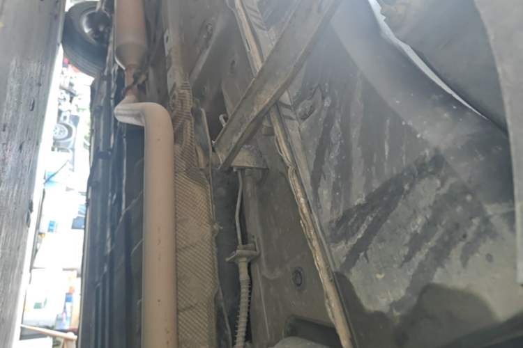 Used Dongfeng Fengon 580 2017 1.5T CVT Luxury Model Left Side Sill