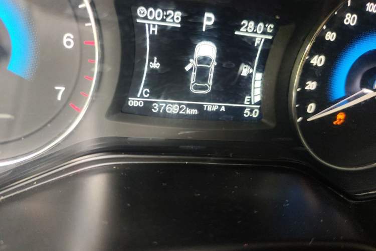 Used Dongfeng Fengon 580 2017 Revised Version 1.5T CVT Luxury Edition Odometer Close Up