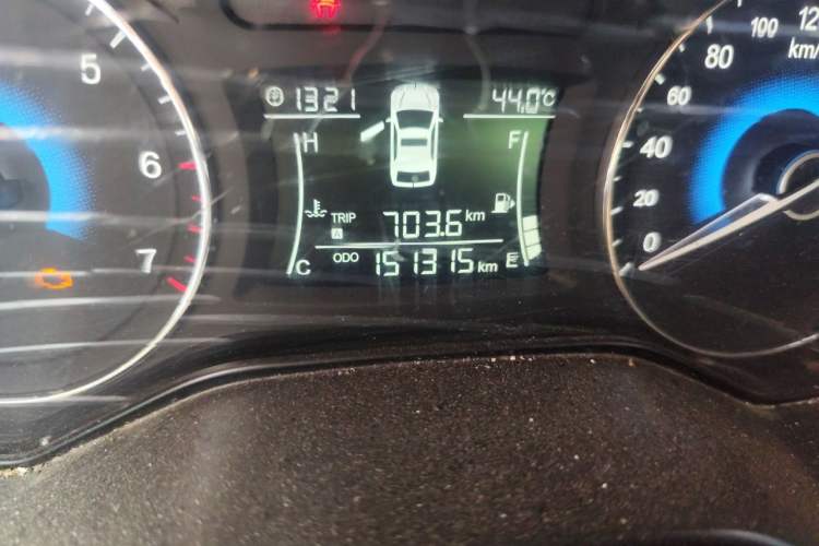 Used Dongfeng Fengon 580 2017 1.8L Manual Comfort Model Odometer Close Up