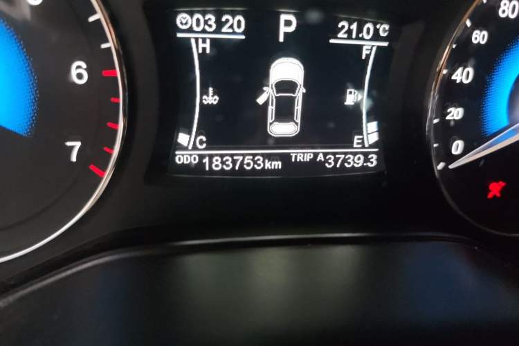 Used Dongfeng Fengon 580 2017 1.5T CVT Smart Style Model Odometer Close Up