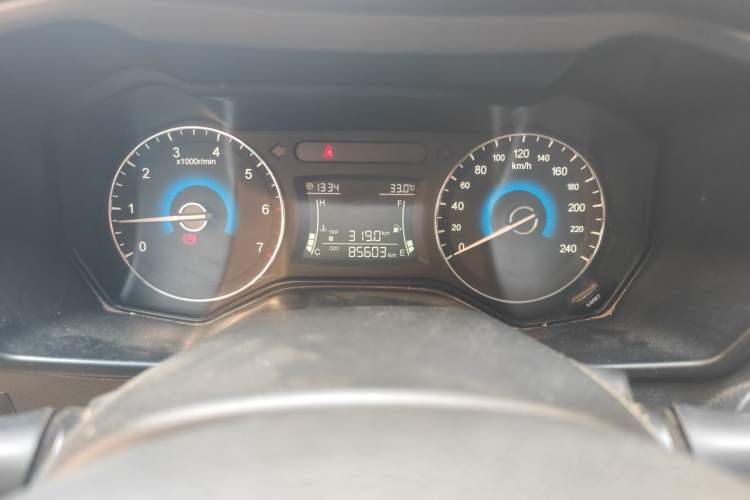 Used Dongfeng Fengon 580 2017 1.8L Manual Comfort Model Odometer Close Up