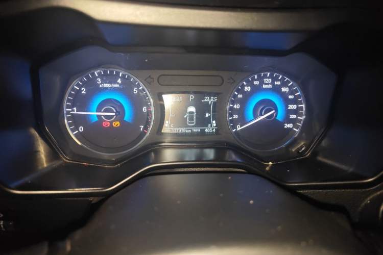 Used Dongfeng Fengon 580 2017 1.5T CVT Comfort Model Odometer Close Up