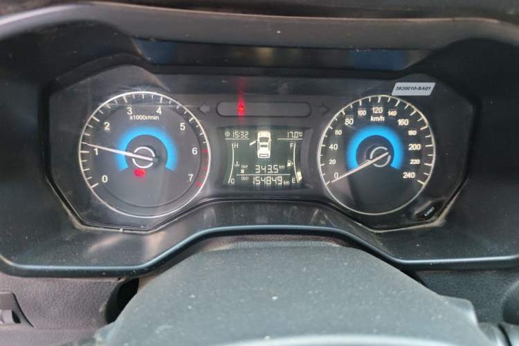 Used Dongfeng Fengon 580 2017 1.8L Manual Comfort Model Odometer Close Up