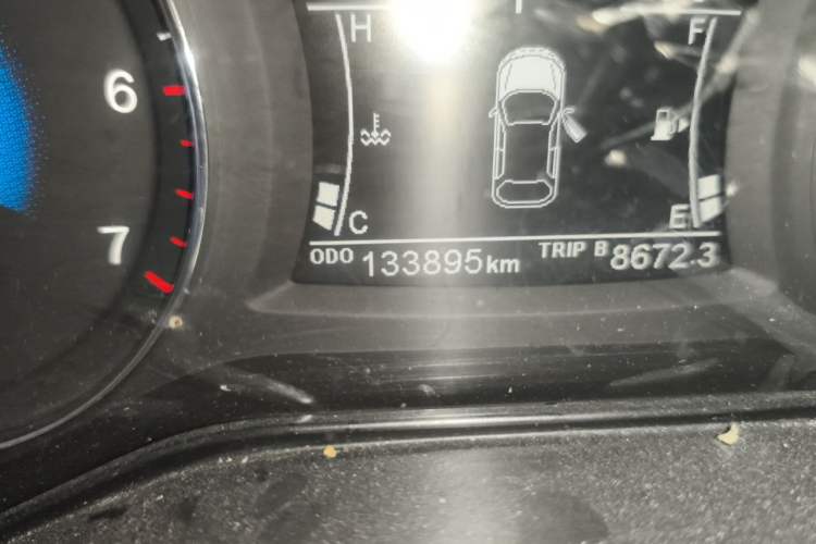 Used Dongfeng Fengon 580 2017 1.5T CVT Comfort Model Odometer Close Up