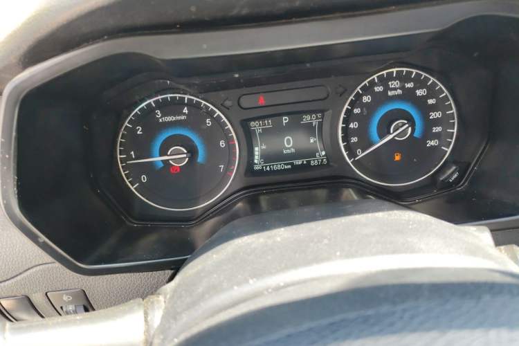 Used Dongfeng Fengon 580 2017 Revised Version 1.5T CVT Luxury Edition Odometer Close Up