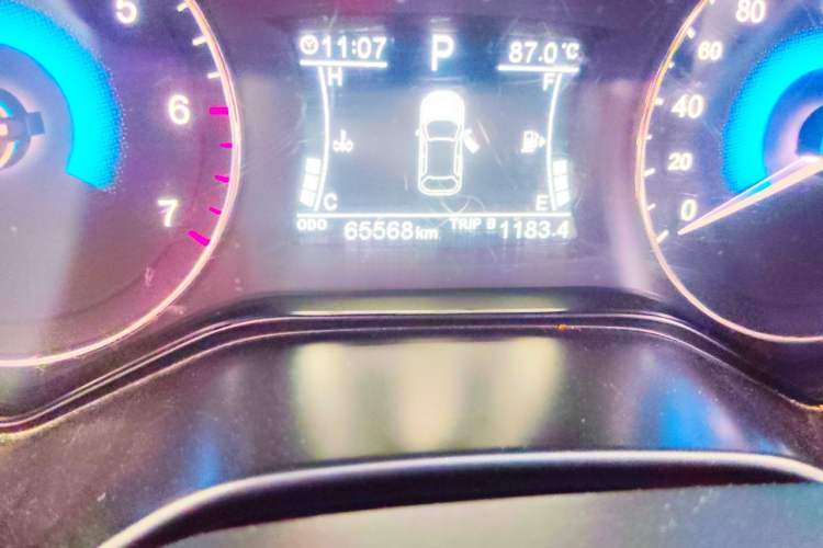 Used Dongfeng Fengon 580 2017 1.5T CVT Comfort Model Odometer Close Up