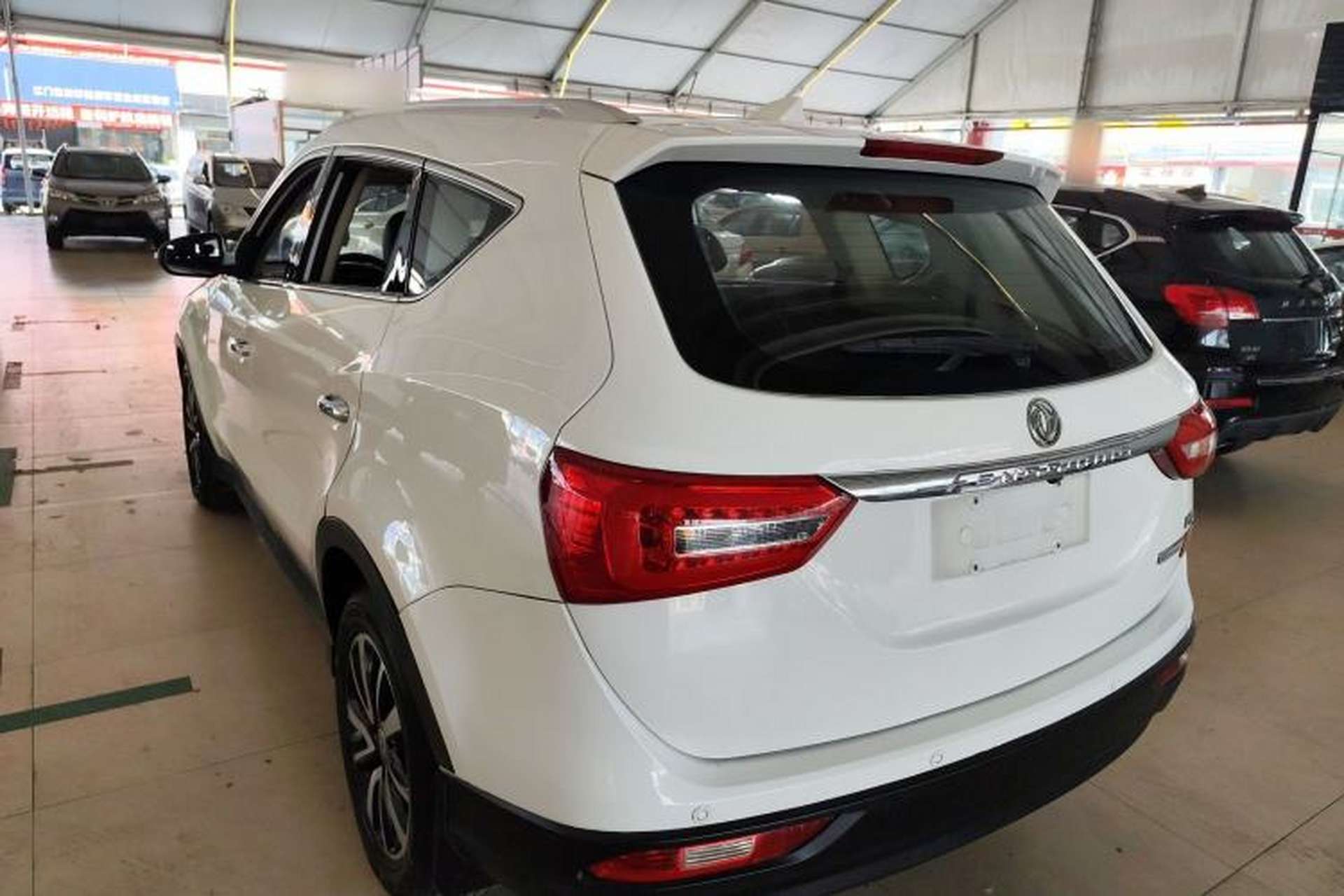 Used Dongfeng Fengon 580 2017 1.5T Manual Luxury Model Rear Left 45 Deg