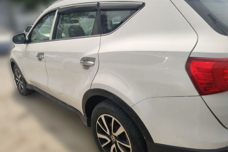 Used Dongfeng Fengon 580 2017 1.5T Manual Luxury Model Rear Left 45 Deg