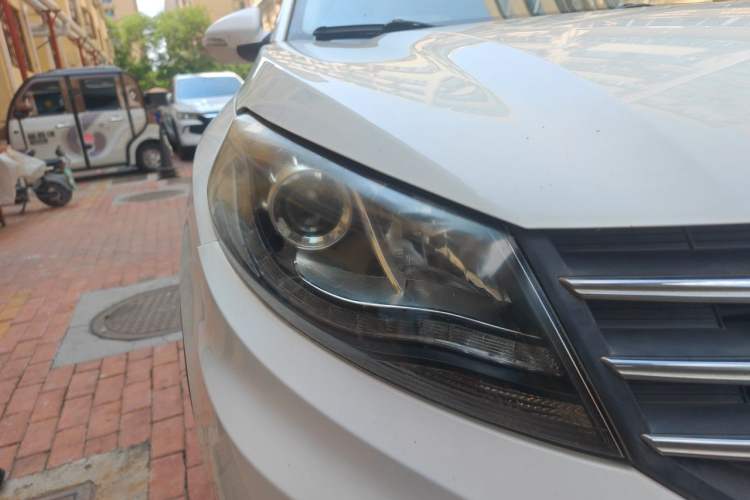 Used Dongfeng Fengon 580 2017 1.8L Manual Comfort Model Right Front Headlight