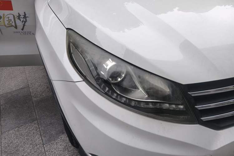 Used Dongfeng Fengon 580 2017 Revised Version 1.5T CVT Luxury Edition Right Front Headlight