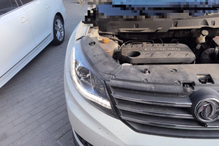 Used Dongfeng Fengon 580 2017 Revised Version 1.5T CVT Luxury Edition Right Front Headlight