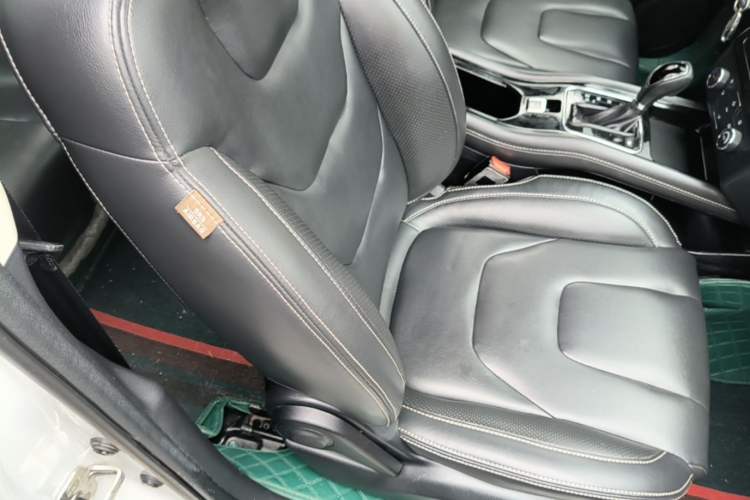 Used Dongfeng Fengon 580 2017 1.5T CVT Comfort Model Right Front Seat