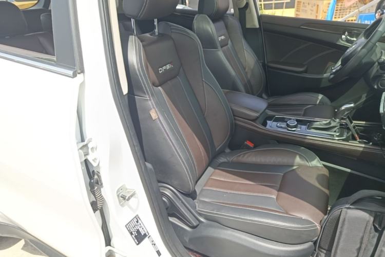 Used Dongfeng Fengon 580 2017 1.5T CVT Luxury Model Right Front Seat