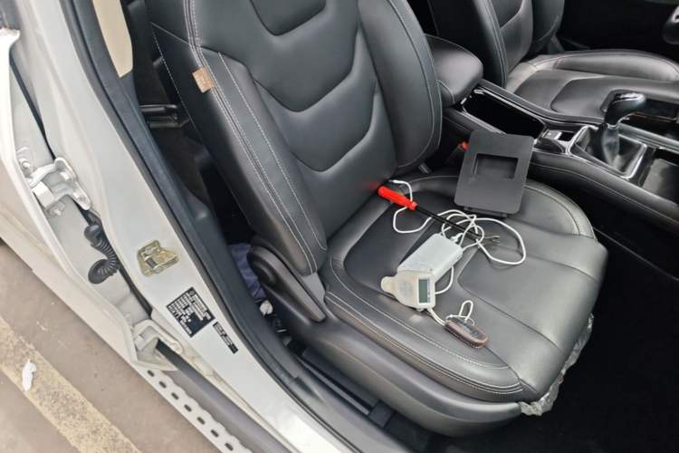 Used Dongfeng Fengon 580 2017 1.5T Manual Luxury Model Right Front Seat