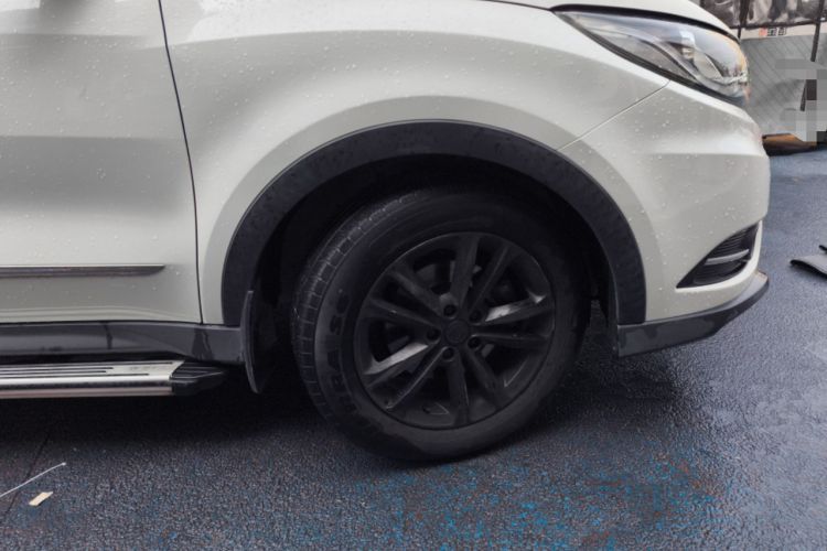 Used Dongfeng Fengon 580 2017 1.8L Manual Comfort Model Right Front Wheel Hub