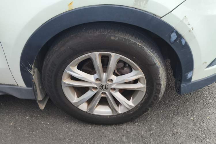 Used Dongfeng Fengon 580 2017 1.5T CVT Comfort Model Right Front Wheel Hub