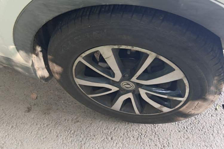 Used Dongfeng Fengon 580 2017 1.5T Manual Luxury Model Right Front Wheel Hub