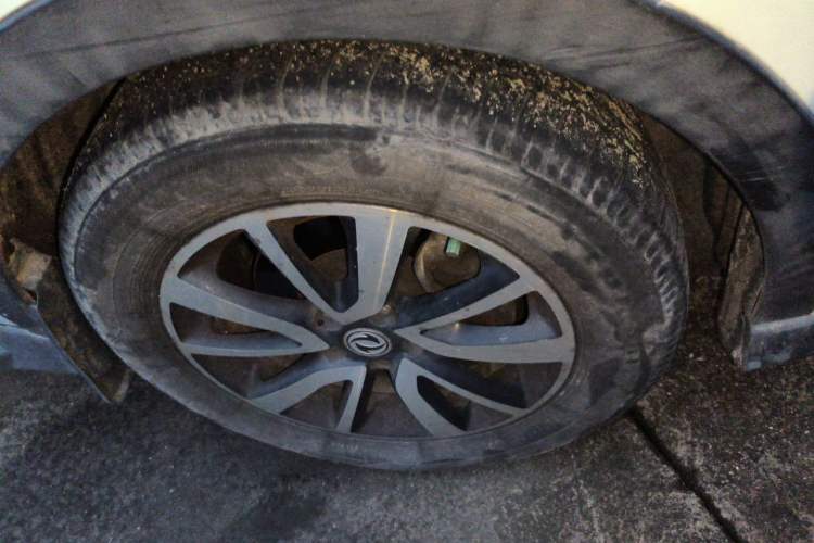 Used Dongfeng Fengon 580 2017 1.5T CVT Comfort Model Right Front Wheel Hub
