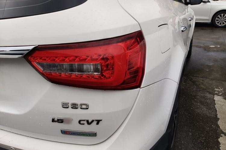 Used Dongfeng Fengon 580 2017 1.5T CVT Luxury Model Right Rear Taillight
