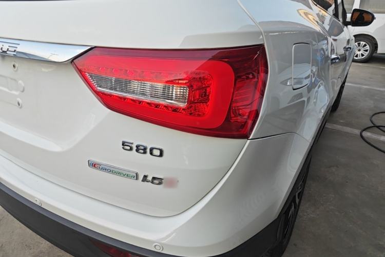 Used Dongfeng Fengon 580 2017 1.5T Manual Luxury Model Right Rear Taillight