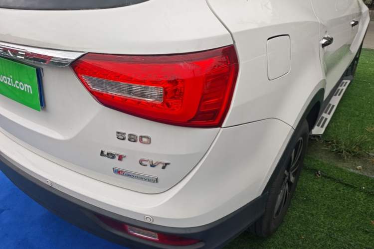 Used Dongfeng Fengon 580 2017 1.5T CVT Luxury Model Right Rear Taillight