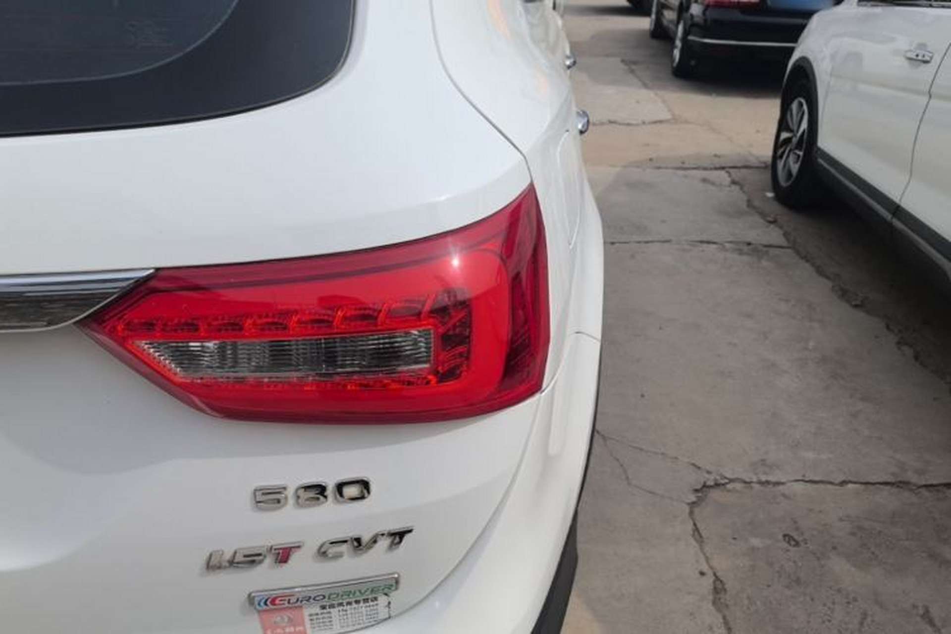 Used Dongfeng Fengon 580 2017 1.5T CVT Luxury Model Right Rear Taillight
