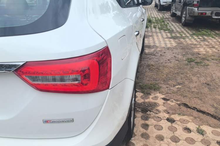 Used Dongfeng Fengon 580 2017 1.8L Manual Comfort Model Right Rear Taillight