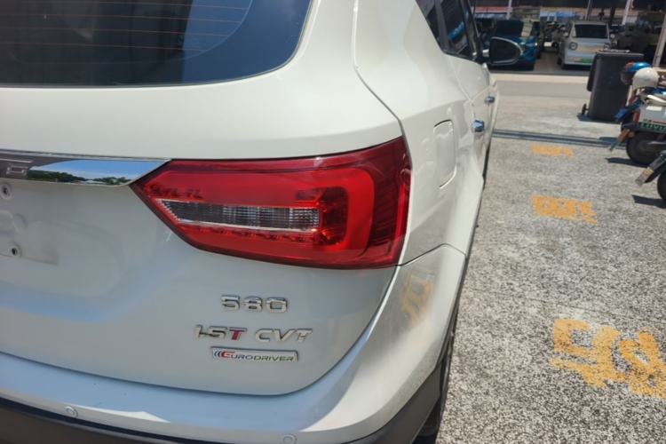 Used Dongfeng Fengon 580 2017 1.5T CVT Comfort Model Right Rear Taillight