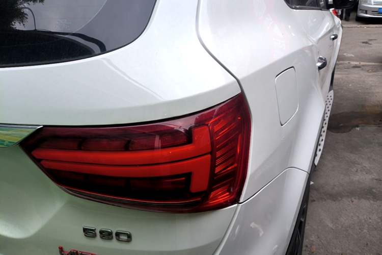 Used Dongfeng Fengon 580 2017 1.5T CVT Smart Style Model Right Rear Taillight