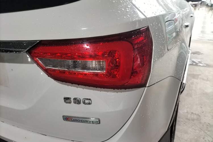 Used Dongfeng Fengon 580 2017 1.8L Manual Comfort Model Right Rear Taillight