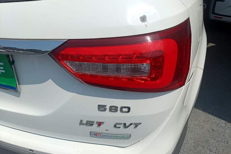 Used Dongfeng Fengon 580 2017 1.5T CVT Luxury Model Right Rear Taillight
