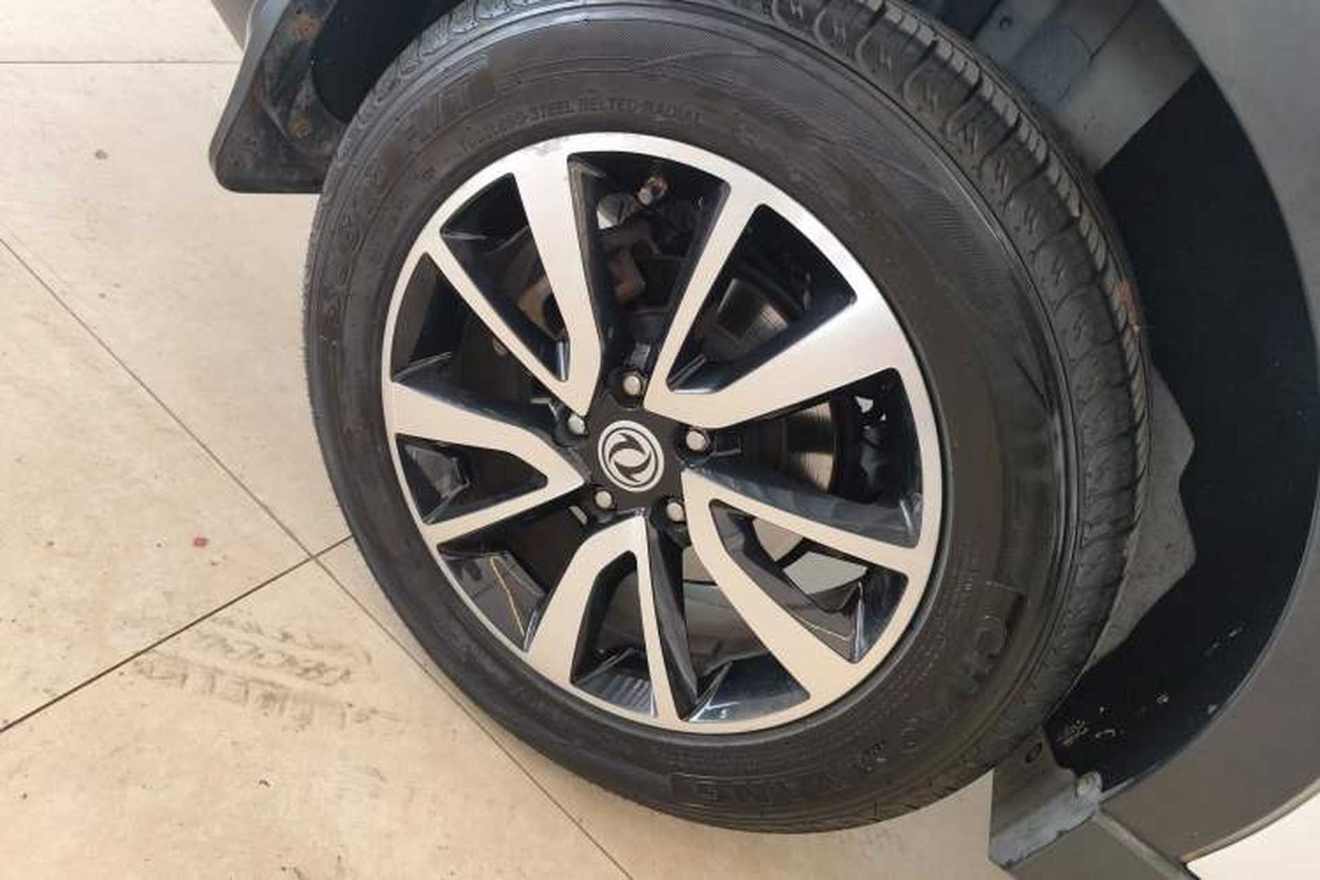 Used Dongfeng Fengon 580 2017 1.5T Manual Luxury Model Right Rear Wheel Hub
