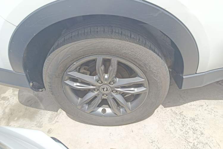 Used Dongfeng Fengon 580 2017 1.5T CVT Luxury Model Right Rear Wheel Hub