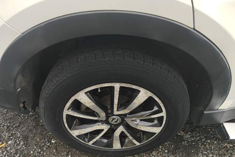 Used Dongfeng Fengon 580 2017 1.5T CVT Luxury Model Right Rear Wheel Hub