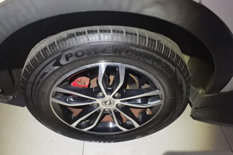 Used Dongfeng Fengon 580 2017 1.5T CVT Smart Style Model Right Rear Wheel Hub