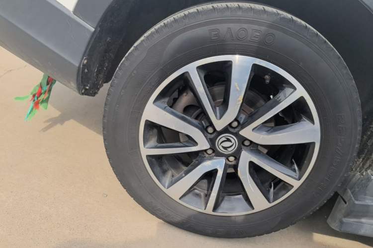 Used Dongfeng Fengon 580 2017 1.5T CVT Luxury Model Right Rear Wheel Hub