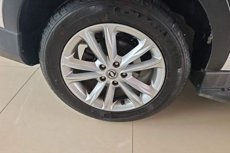 Used Dongfeng Fengon 580 2017 1.8L Manual Comfort Model Right Rear Wheel Hub
