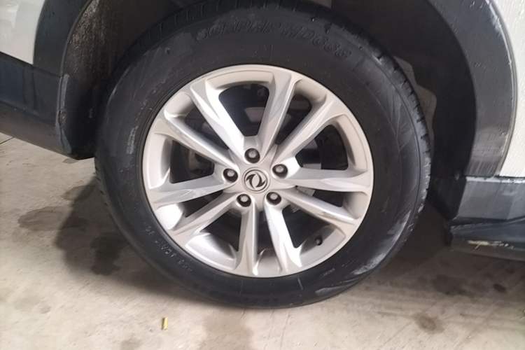 Used Dongfeng Fengon 580 2017 1.8L Manual Comfort Model Right Rear Wheel Hub