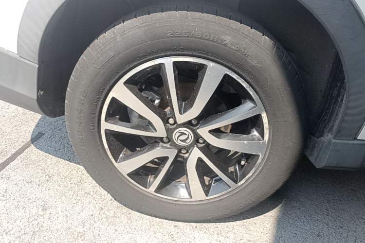 Used Dongfeng Fengon 580 2017 1.5T CVT Luxury Model Right Rear Wheel Hub