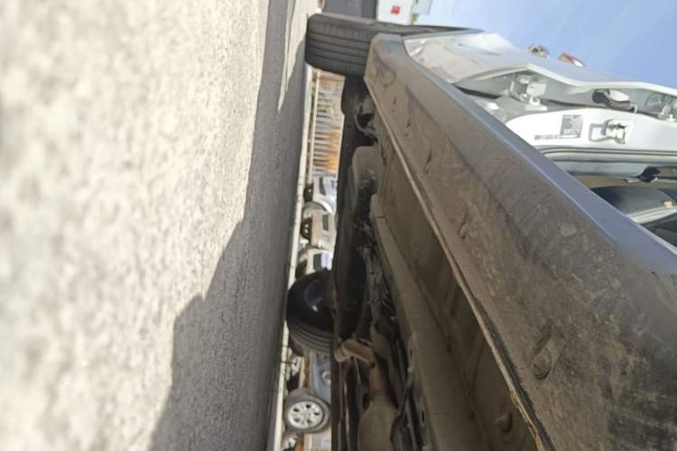Used Dongfeng Fengon 580 2017 1.5T CVT Luxury Model Right Side Sill